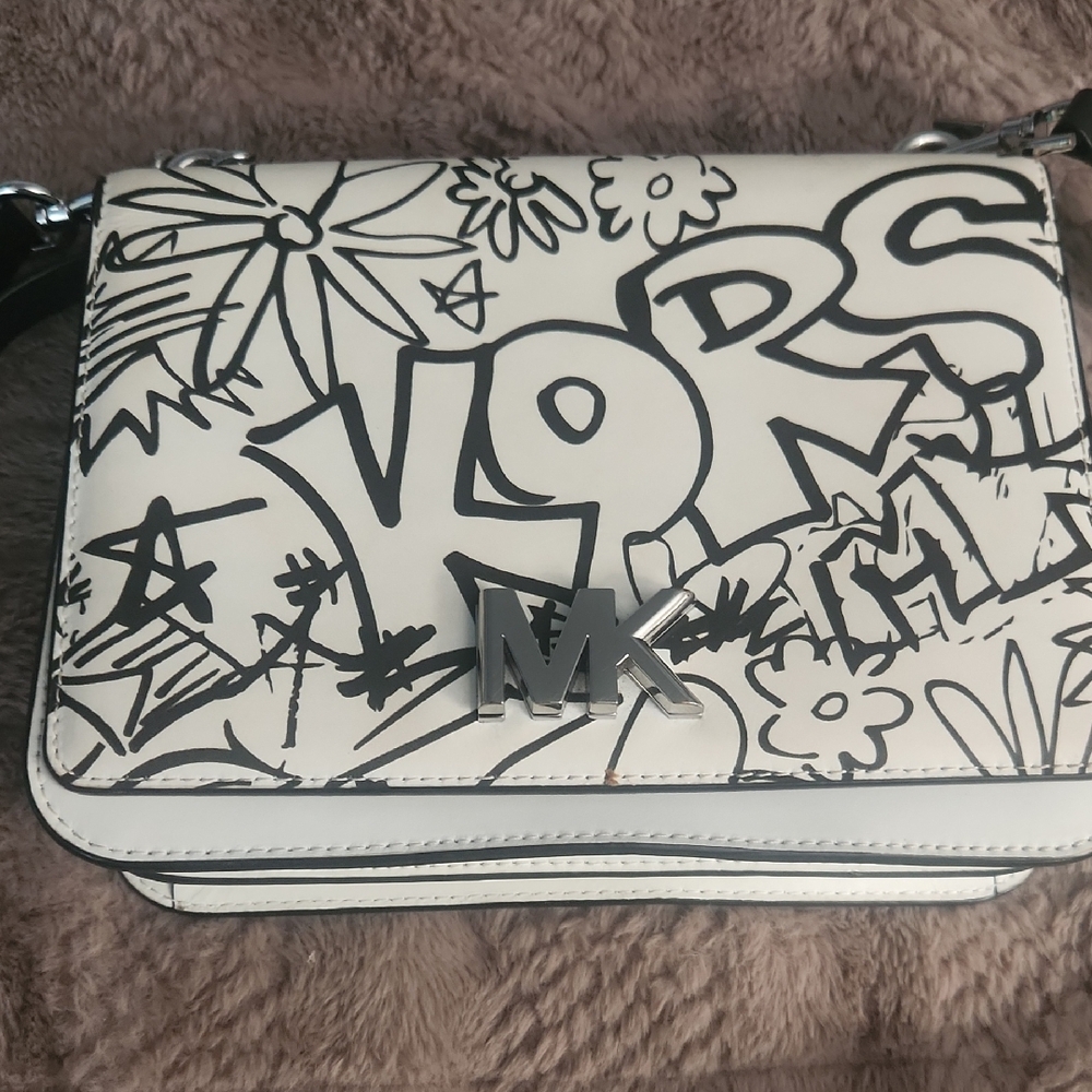 Michael Kors Graphic Black and White Crossbody Bag